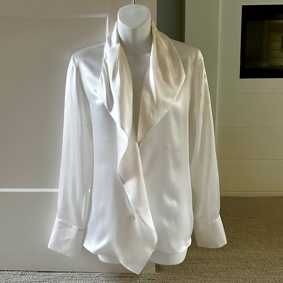 L'AGENCE Stunning Flowing Silk Top Sz M NEW $385!! - Picture 1 of 6